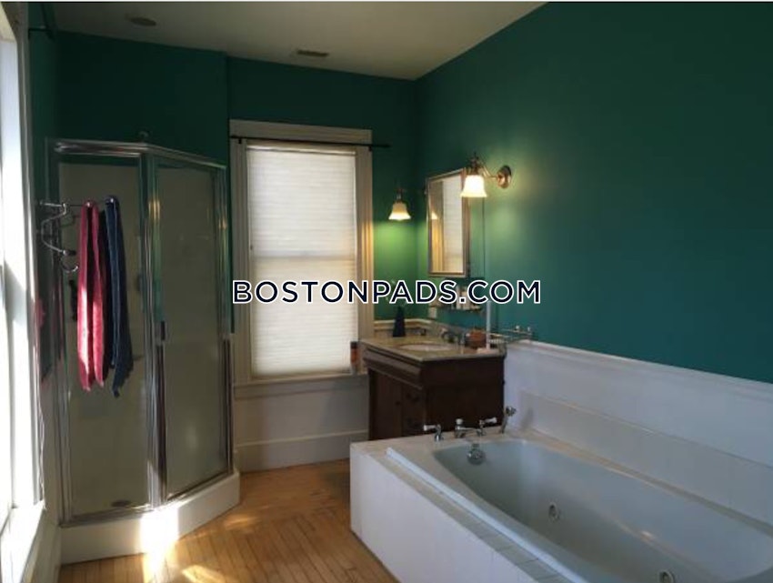 BOSTON - FORT HILL - 5 Beds, 3.5 Baths - Image 42