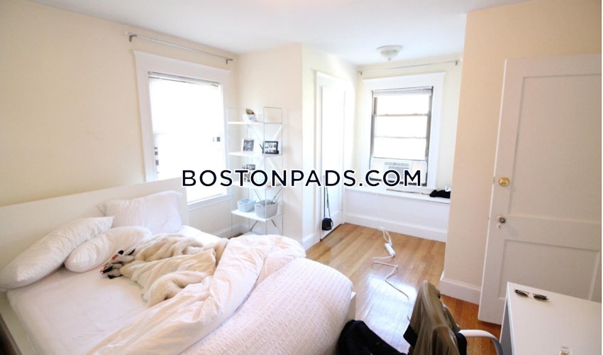BOSTON - BRIGHTON - BOSTON COLLEGE - 5 Beds, 3 Baths - Image 5