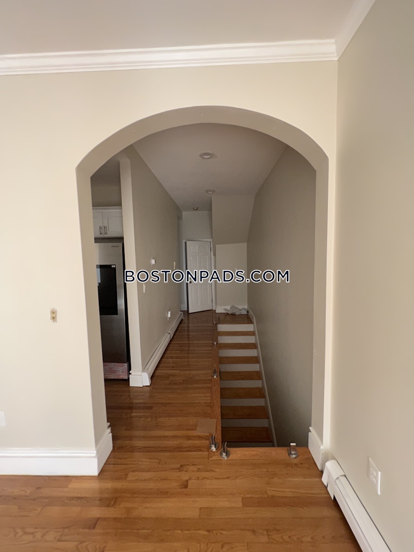 BOSTON - SOUTH BOSTON - ANDREW SQUARE - 2 Beds, 2 Baths - Image 2