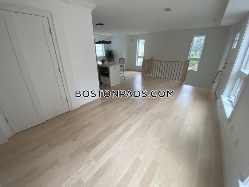 SOMERVILLE - PORTER SQUARE - 3 Beds, 2.5 Baths - Image 7