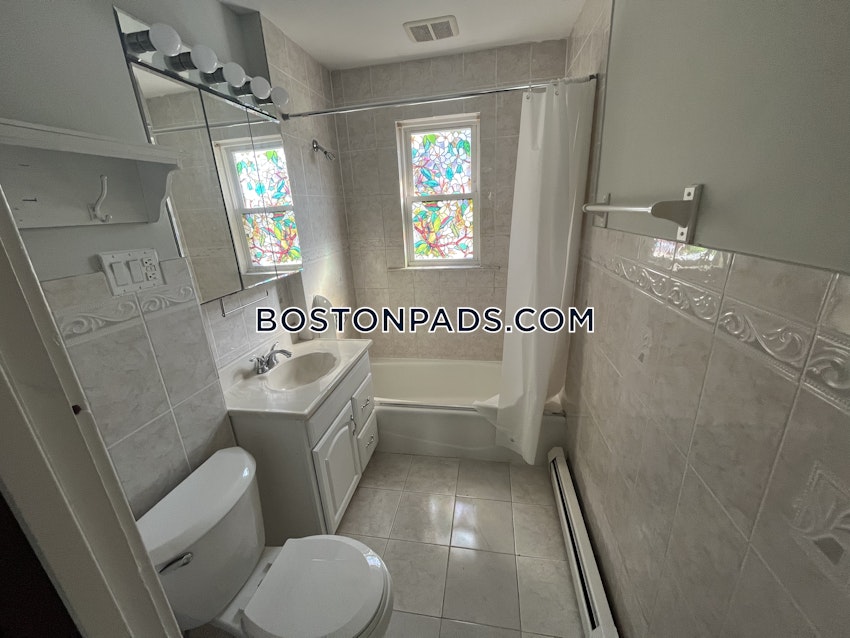 CAMBRIDGE - MT. AUBURN/BRATTLE/ FRESH POND - 2 Beds, 1.5 Baths - Image 10