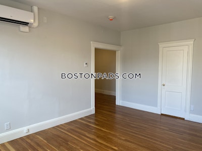 Cambridge 2 Bed 1 Bath CAMBRIDGE  Porter Square - $3,350 No Fee