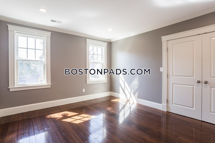 NEWTON - NEWTON CENTRE - 2 Beds, 1 Bath - Image 9