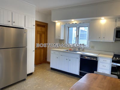 Somerville 6 Beds 2 Baths  Tufts - $8,200 No Fee
