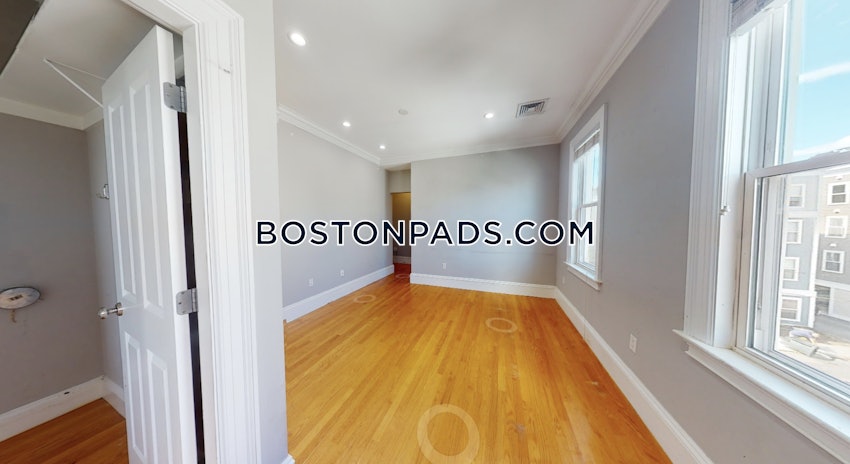 BOSTON - SOUTH BOSTON - ANDREW SQUARE - 4 Beds, 1 Bath - Image 32
