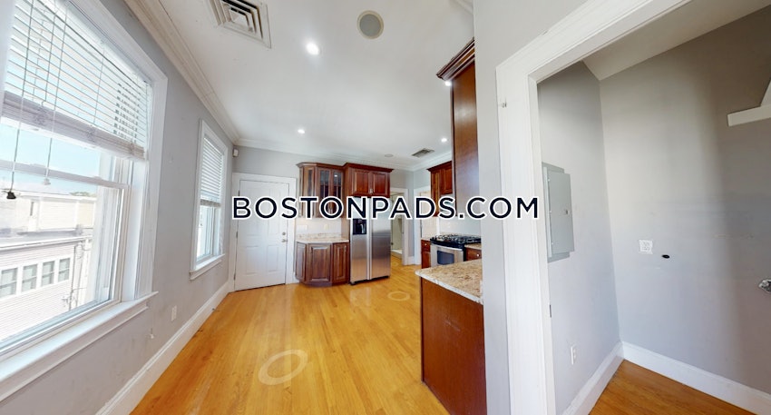BOSTON - SOUTH BOSTON - ANDREW SQUARE - 4 Beds, 1 Bath - Image 29