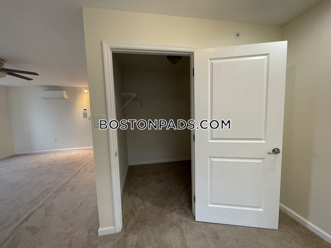 Boston - $4,600+ /mo