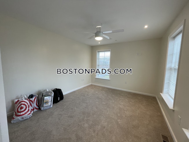 Boston - $4,600+ /mo