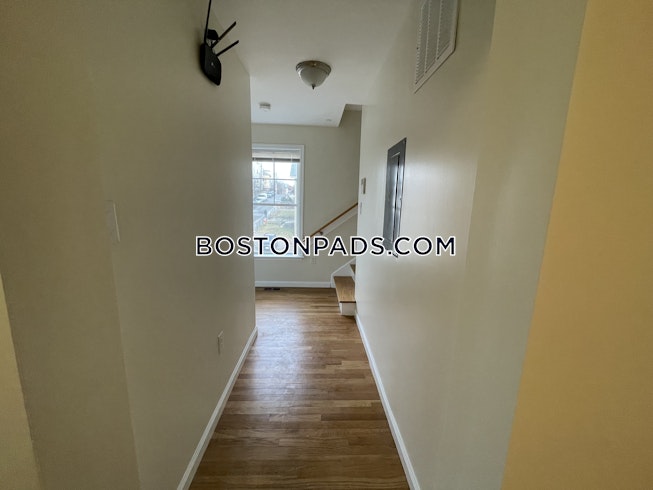 Boston - $4,600+ /mo