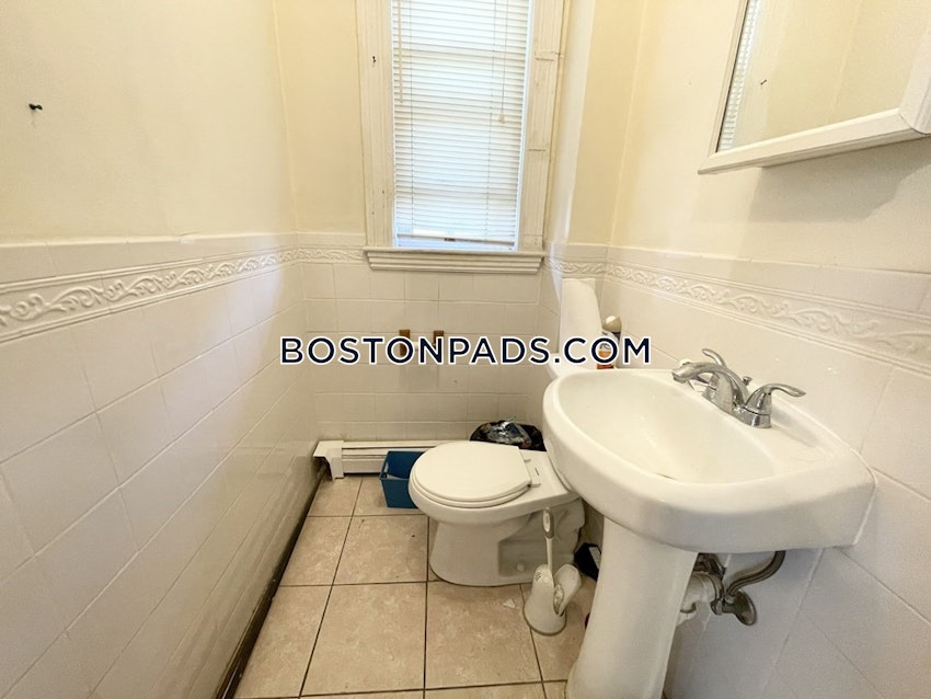BOSTON - DORCHESTER - SAVIN HILL - 3 Beds, 1.5 Baths - Image 25