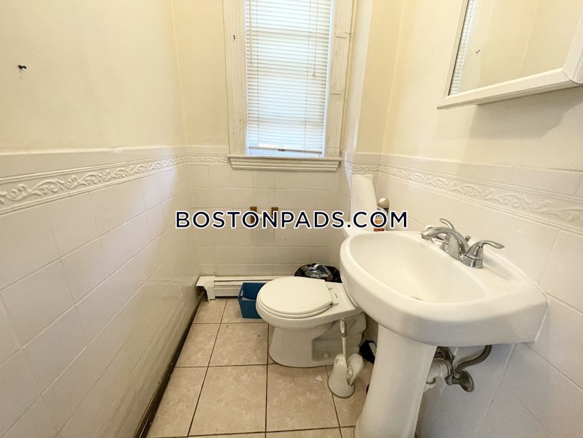 BOSTON - DORCHESTER - SAVIN HILL - 3 Beds, 1.5 Baths - Image 27