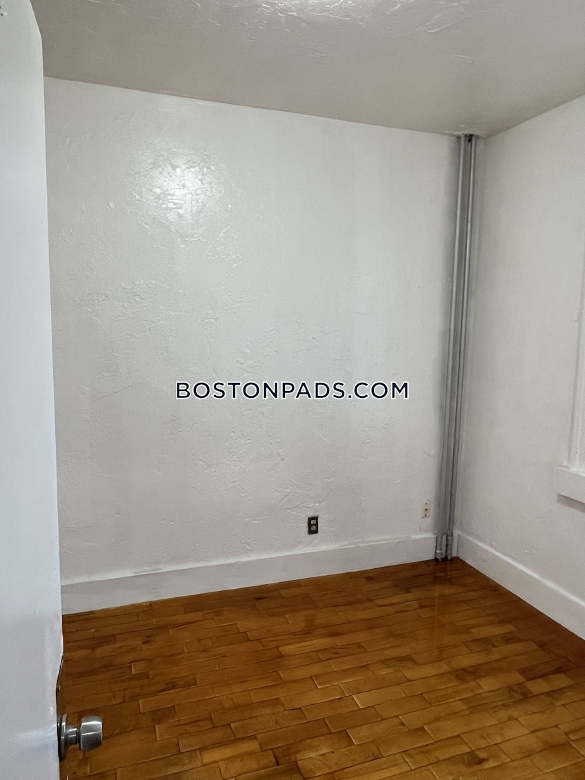 Boston - $3,300+ /month