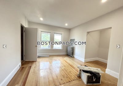 Dorchester/south Boston Border /4 Beds 1 Bath Boston - $3,600 No Fee