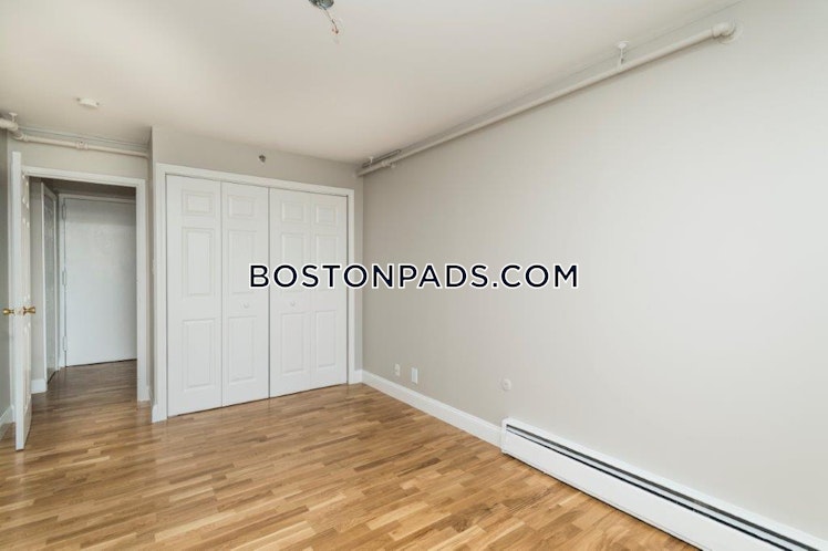 Columbia Rd., Boston