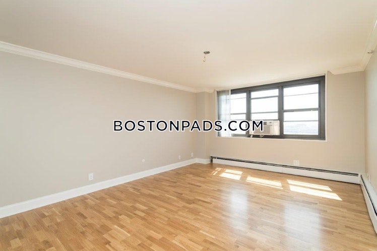 Columbia Rd., Boston