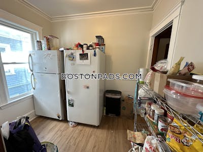 Somerville **Spacious 5-Bedroom Apartment available NOW on Westminster St in Somerville!!  West Somerville/ Teele Square - $5,000