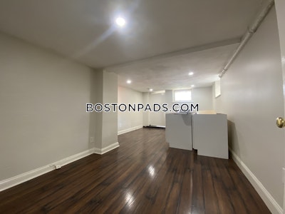 Cambridge 1 Bed 1 Bath  Central Square/cambridgeport - $2,350 No Fee