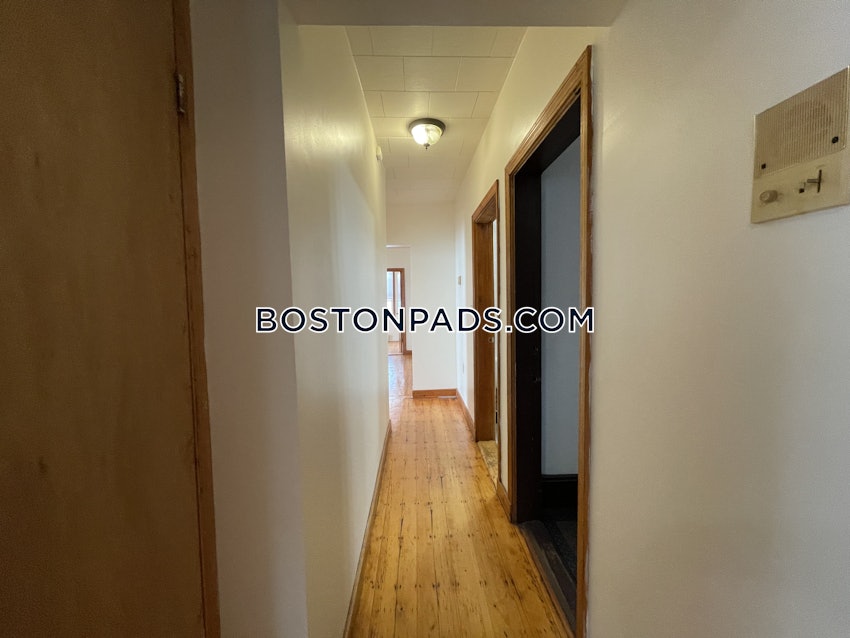 BOSTON - MISSION HILL - 3 Beds, 1 Bath - Image 22