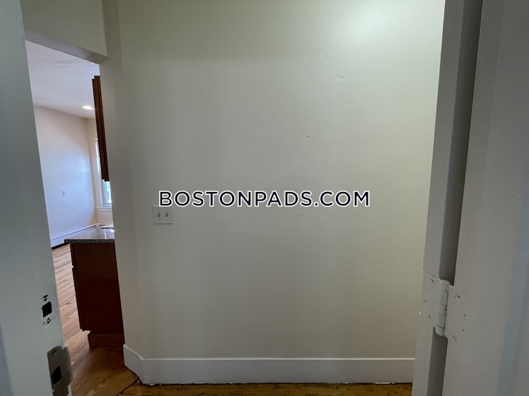 Torpie St., Roxbury Crossing