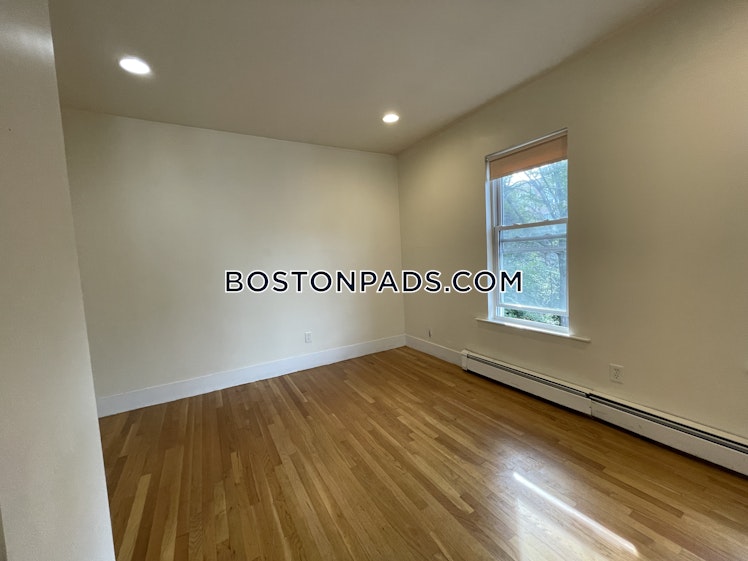 Torpie St., Roxbury Crossing