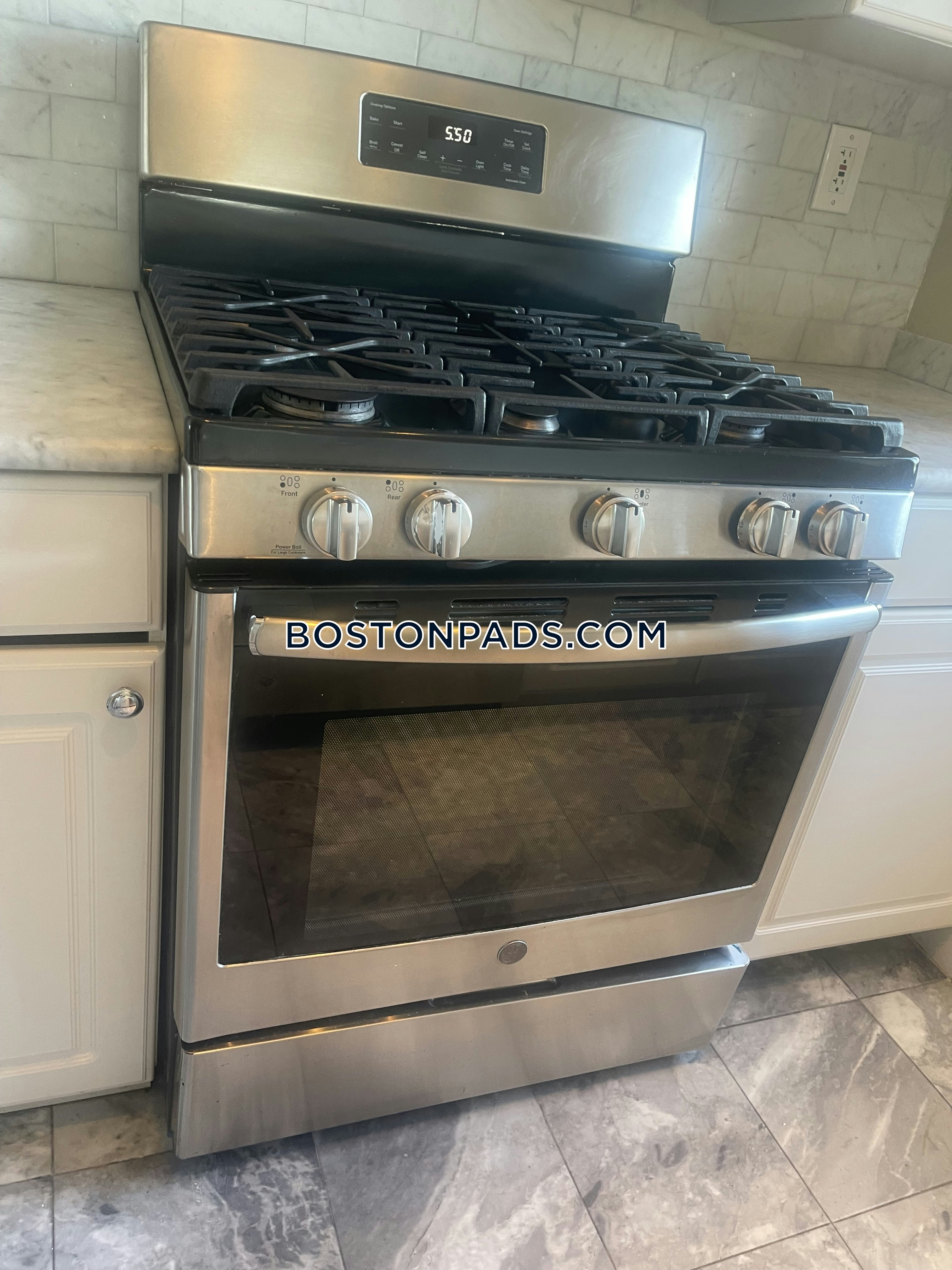 Allston, Boston, MA - 2 Beds, 1.5 Baths - $3,920 - ID#3725901