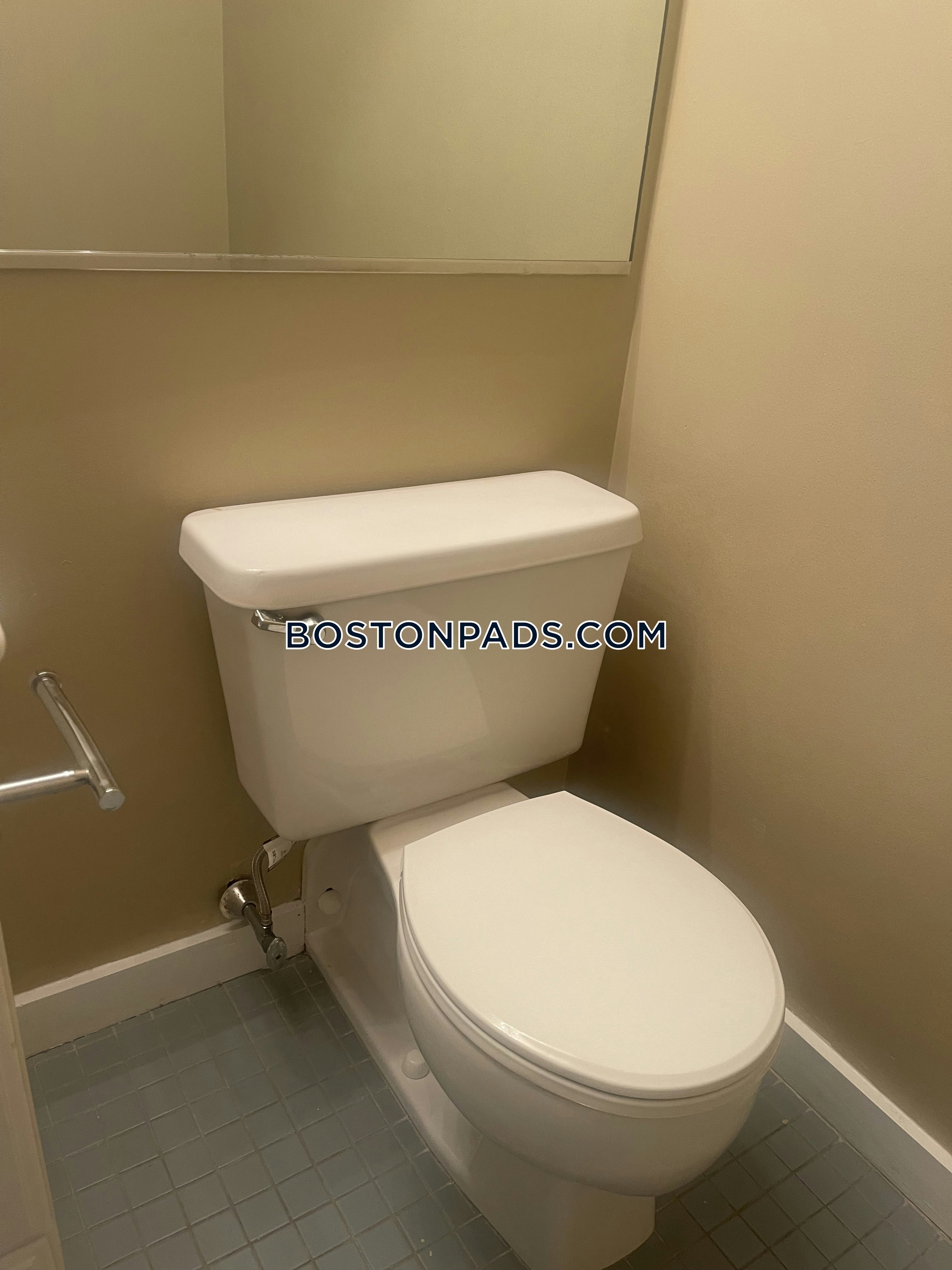 Boston - 2 Beds, 1.5 Baths