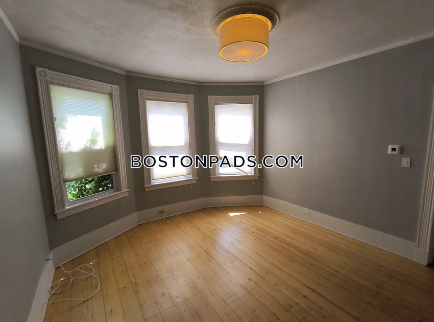 BROOKLINE - BROOKLINE HILLS - 3 Beds, 1.5 Baths - Image 33