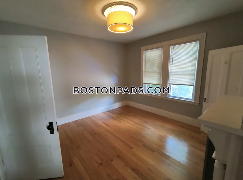 BROOKLINE - BROOKLINE HILLS - 3 Beds, 1.5 Baths - Image 29