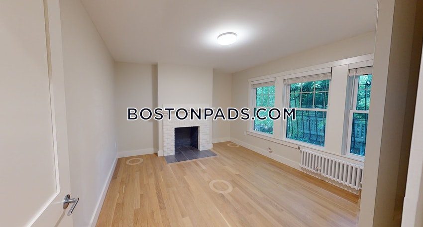 CAMBRIDGE - HARVARD SQUARE - 2 Beds, 1 Bath - Image 1