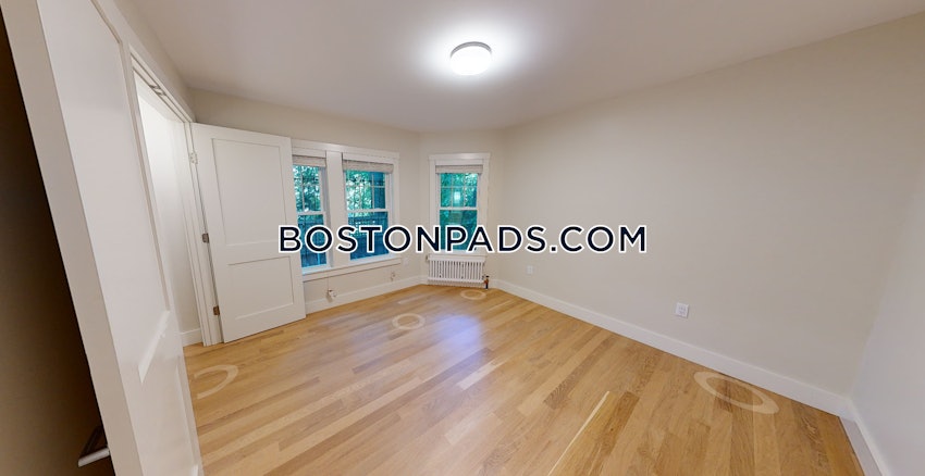 CAMBRIDGE - HARVARD SQUARE - 2 Beds, 1 Bath - Image 3