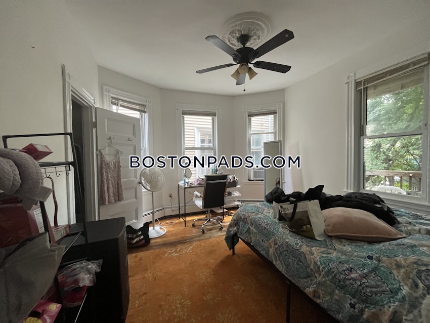 BOSTON - MISSION HILL - 5 Beds, 2 Baths - Image 1