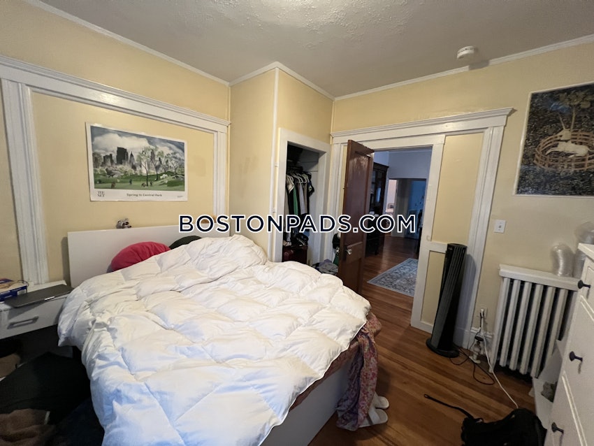 SOMERVILLE - TUFTS - 4 Beds, 1 Bath - Image 20