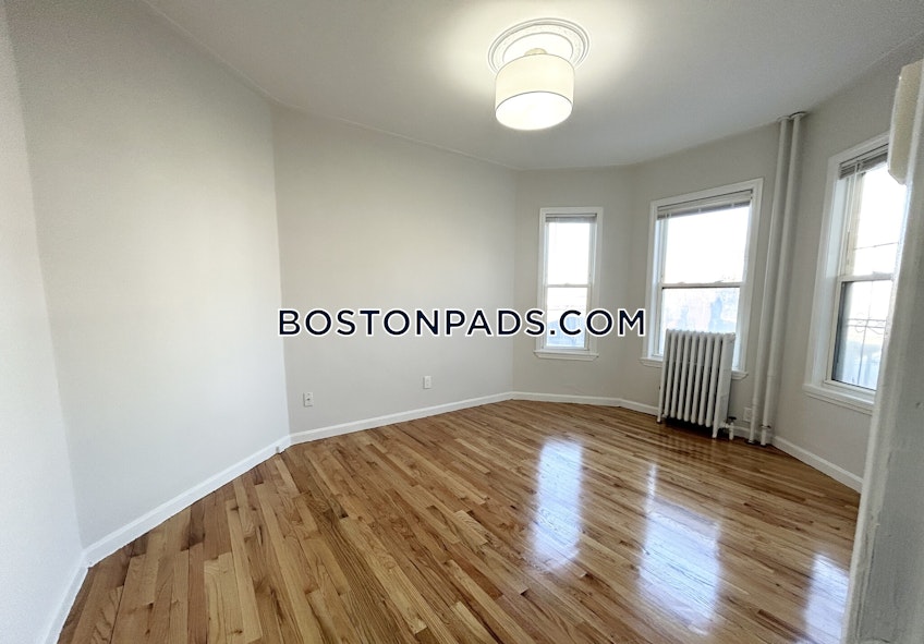 Boston - $3,800+ /month