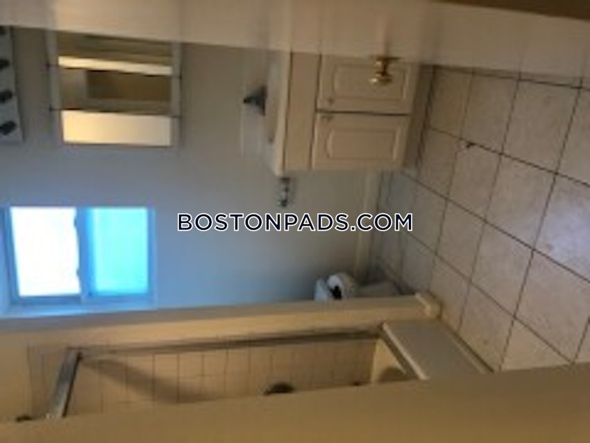 CAMBRIDGE - INMAN SQUARE - 3 Beds, 1 Bath - Image 8