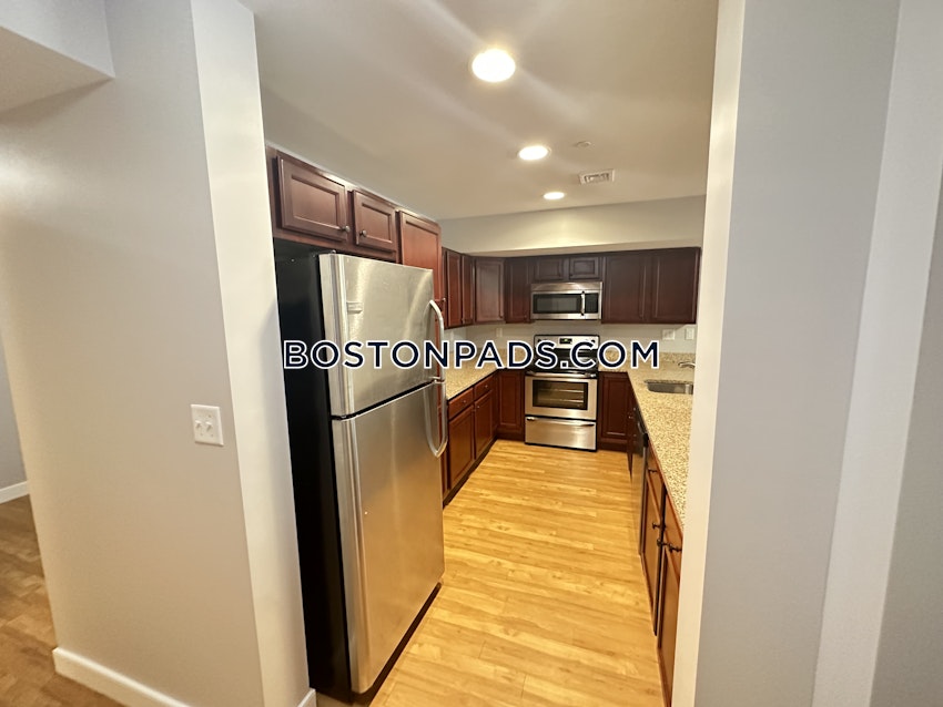 BRAINTREE - 1 Bed, 1 Bath - Image 3