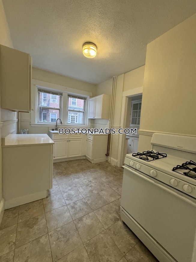 Somerville - $4,250+ /mo