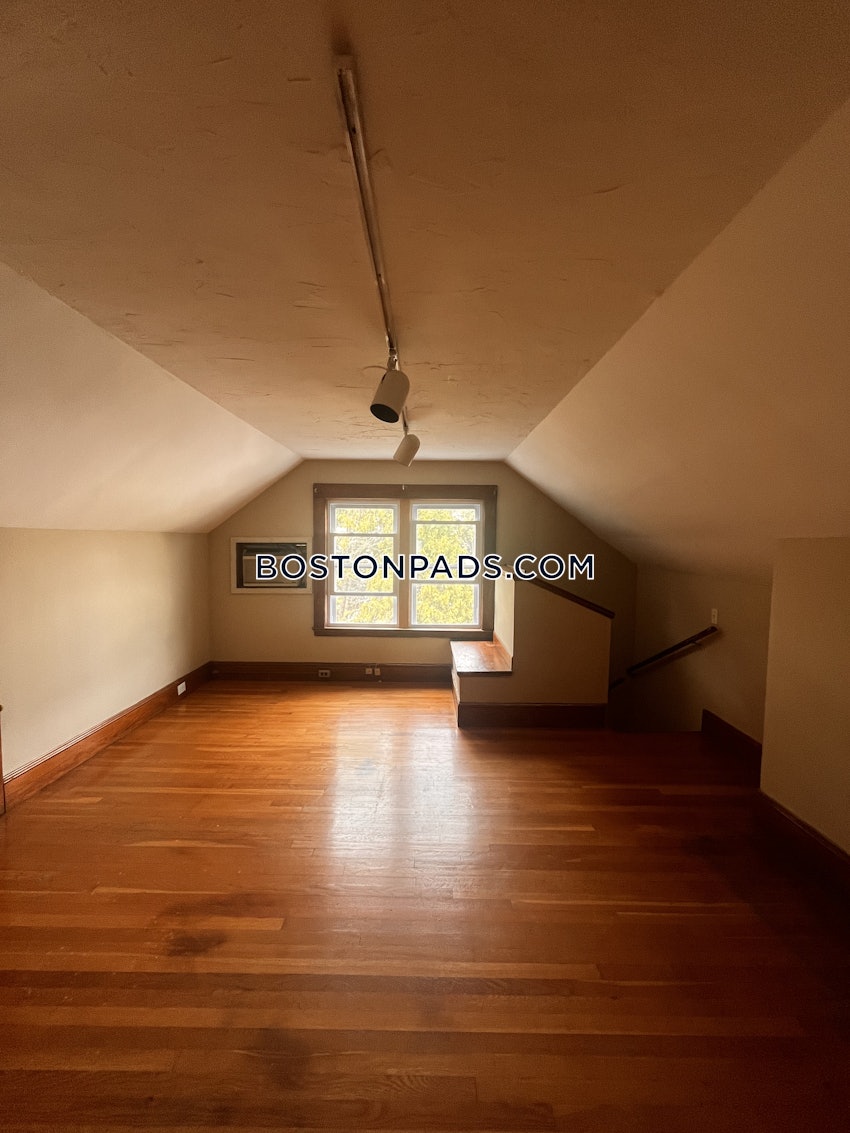 BOSTON - DORCHESTER - ASHMONT - 4 Beds, 2 Baths - Image 9