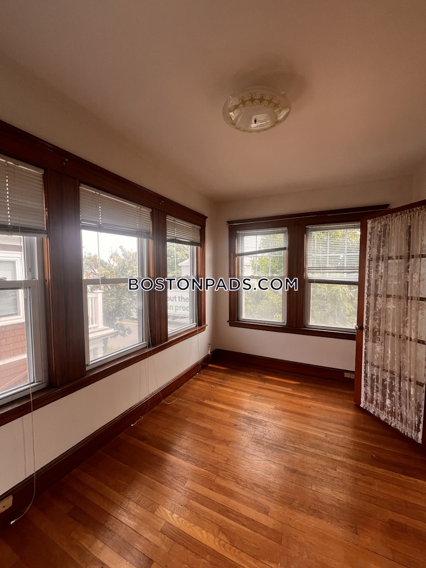 BOSTON - DORCHESTER - ASHMONT - 4 Beds, 2 Baths - Image 23