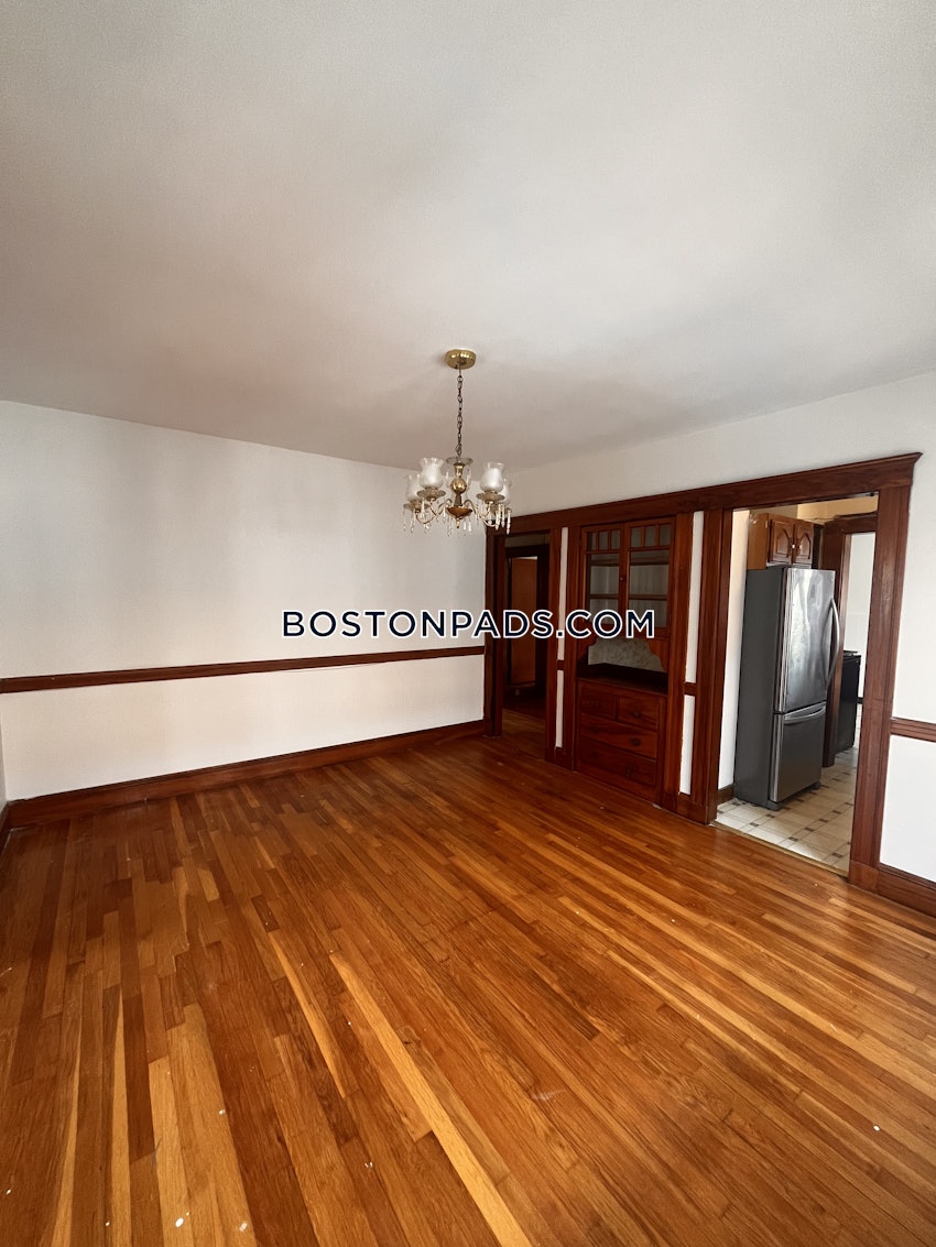 BOSTON - DORCHESTER - ASHMONT - 4 Beds, 2 Baths - Image 27