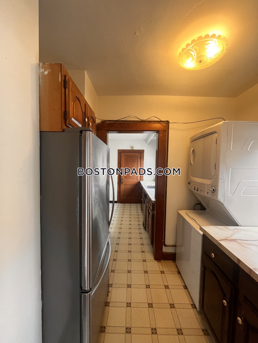 BOSTON - DORCHESTER - ASHMONT - 4 Beds, 2 Baths - Image 28