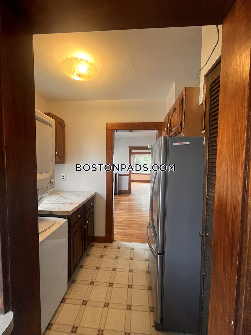 BOSTON - DORCHESTER - ASHMONT - 4 Beds, 2 Baths - Image 29