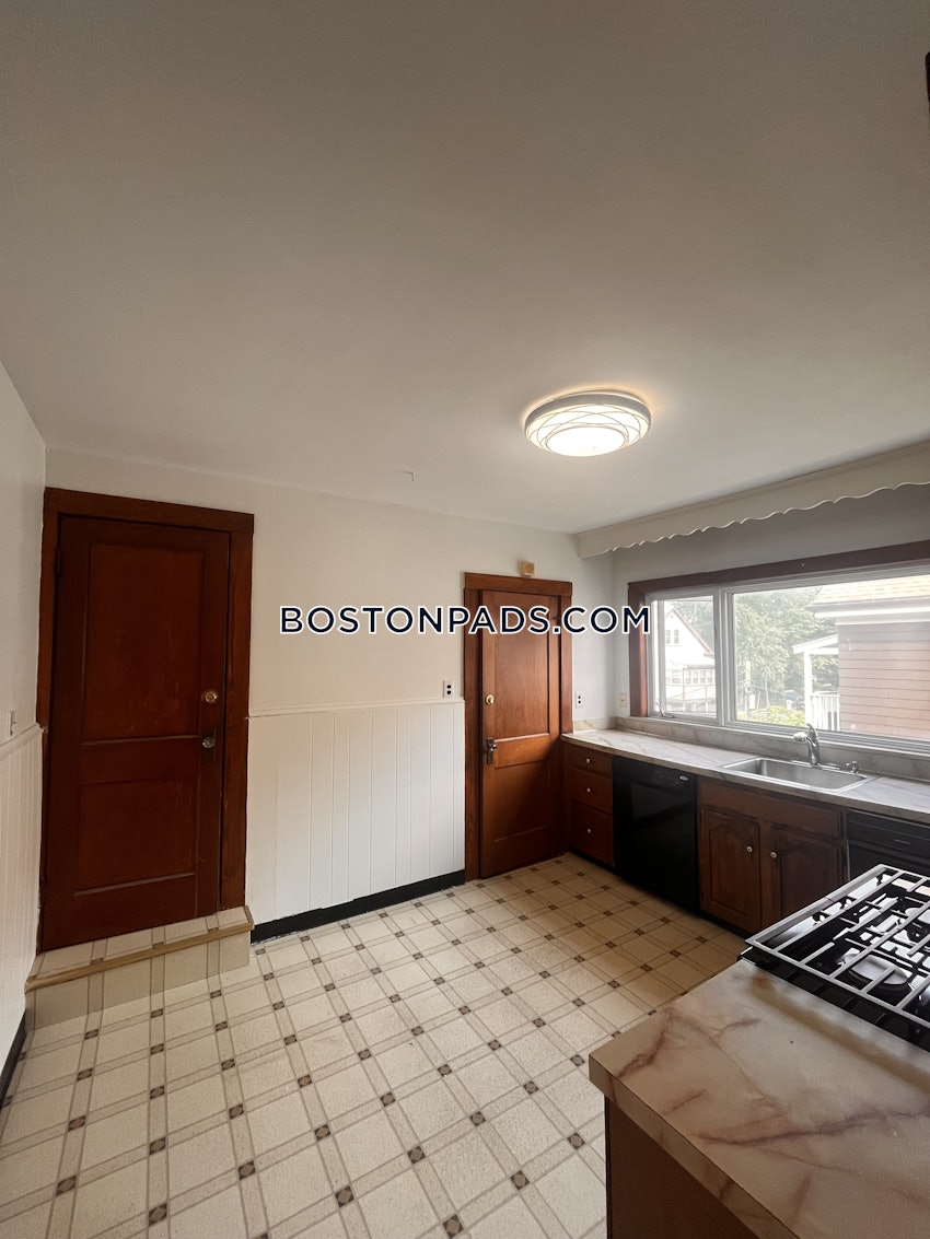 BOSTON - DORCHESTER - ASHMONT - 4 Beds, 2 Baths - Image 30