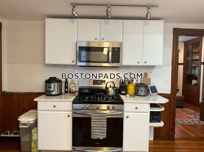 BOSTON - DORCHESTER - SAVIN HILL - 4 Beds, 1 Bath - Image 7