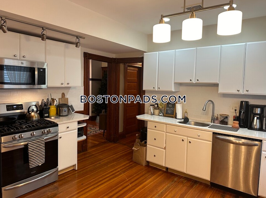 BOSTON - DORCHESTER - SAVIN HILL - 4 Beds, 1 Bath - Image 9