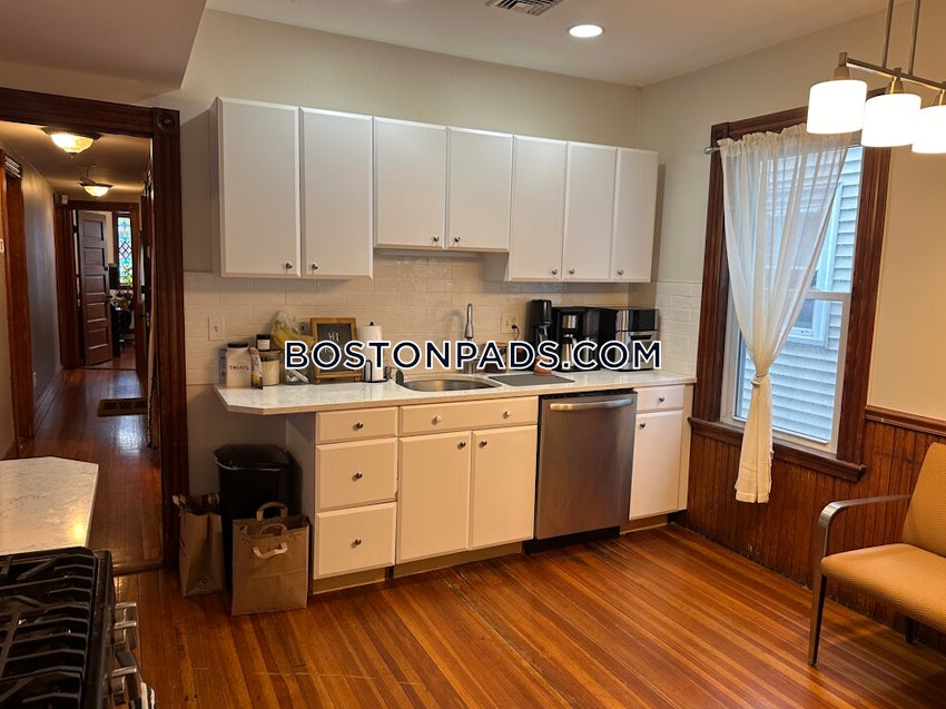 BOSTON - DORCHESTER - SAVIN HILL - 4 Beds, 1 Bath - Image 10