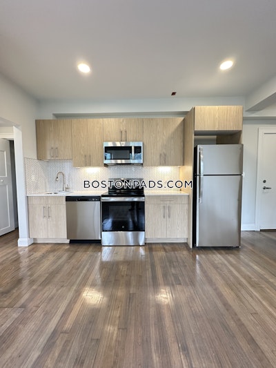 Newton 2 Beds 1 Bath  Newton Corner - $2,700