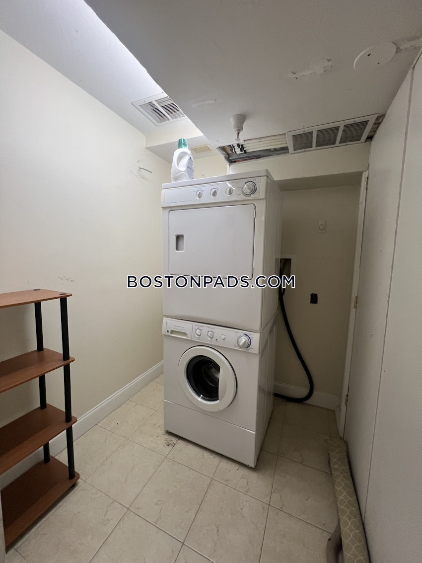 BROOKLINE - BEACONSFIELD - 2 Beds, 2 Baths - Image 7