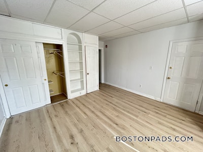 Newton 1 Bed 1 Bath  Newtonville - $1,800