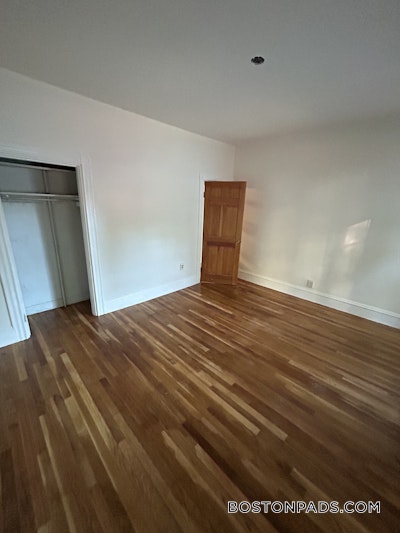 Brookline 3 Bed 1 Bath BROOKLINE  Brookline Village - $2,900 75% Fee