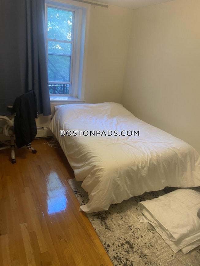 Roxbury Crossing - $2,050+ /mo